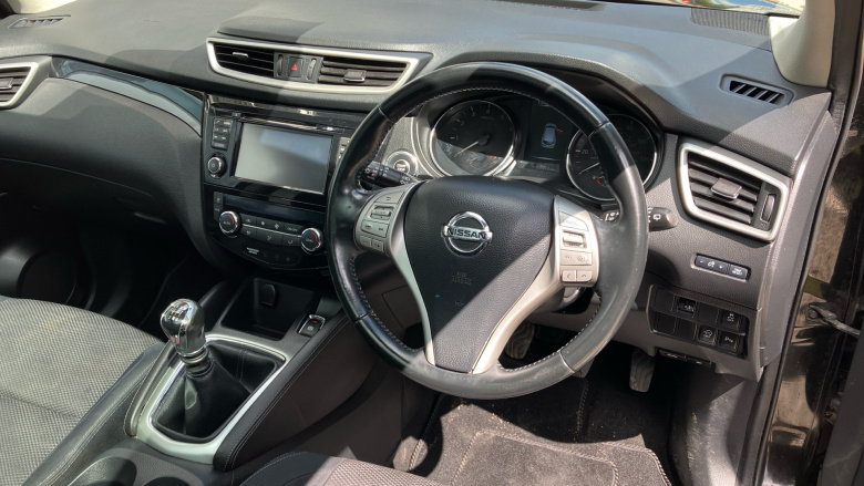Nissan Qashqai 1.2 DiG-T Acenta Premium 5dr Petrol Hatchback